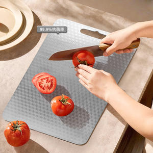 Tabla de Cortar Rectangular de Acero Inoxidable con Patrón de Diamantes, Apta para Lavavajillas, Antibacteriana, de Grado Alimenticio - Product Image 2