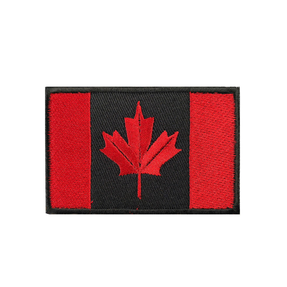 สีดำและสีแดง