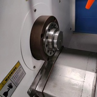 Máquina de torno CNC de cama plana horizontal de precisión CK6130 Corte de metal resistente con sistema de control GSK