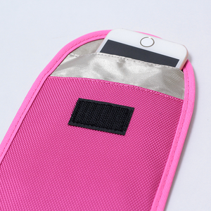 <span class=keywords><strong>Portable</strong></span> Lady Fashion RFID Signal Blocker/Jammer Anti-Radiation Shield Case Bag Pouch pour téléphone <span class=keywords><strong>portable</strong></span> et carte <span class=keywords><strong>de</strong></span> crédit - Product Image 5