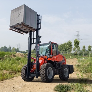 Montacargas Diésel TOSH de Alta Calidad con Cargador Frontal y Mástil Triple en Venta - Product Image 2