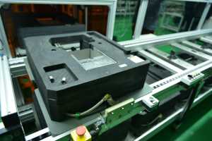 De palletkettingtransportband is een gebruiksvriendelijke pallettransportinstallatie voor materiaalbehandeling. - Product Image 3