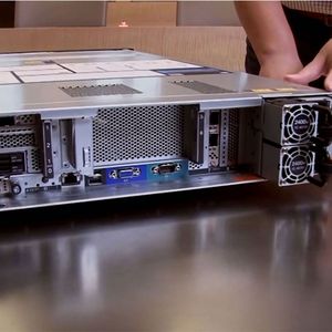 ThinkSystem SR850 V2 original, 24SFF, Intel Xeon Gold 5320H, 32GB, 540-8i, 2*2400 W, servidor en rack 2U, SR850 V2 - Product Image 6