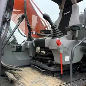 Excavatrice hydraulique sur chenilles Doosan DX300LC-9C de 30 tonnes, haute efficacité, adaptée aux travaux miniers et de construction d'infrastructure - Product Image 3