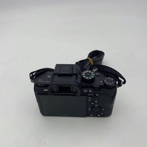 Appareil photo numérique Sony A7S <span class=keywords><strong>II</strong></span> 4K vidéo plein format d'occasion pour mariages/événements - Product Image 4