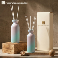 Diffuseur de parfum de luxe en verre 200ML, 500ML et 1000ML avec bâtonnets en rotin pour la maison – Personnalisation disponible, vente en gros directe usine