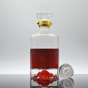 Buscar elegante claro de lujo de encargo botellas de licor para Ginebra tequila whisky ron con tapa - Product Image 1