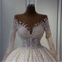 Nouvelle Arrivée Robe de Mariée de Luxe Princesse à Manches Longues, Ornée de Perles, Robe de Bal avec Grande Traîne