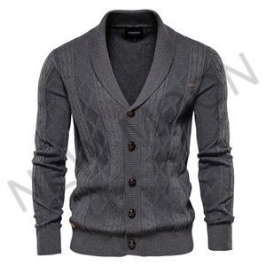 Customized High Quality Autumn and Winter Fashion Trend Men's Casual Solid Color V-neck Long Sleeve Knitted Cardigan - Product Image 4