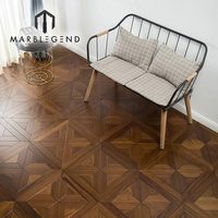 Parquet en bois massif avec motifs de parqueteries personnalisés en bois de noyer pour la décoration intérieure
