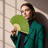 Produit phare 2027 : Éventail pliant portable de 7 pouces en papier vierge personnalisable pour peinture, vert clair