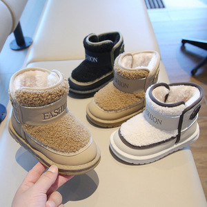Unisex 2025 invierno zapatos <span class=keywords><strong>de</strong></span> cordero <span class=keywords><strong>de</strong></span> alta calidad botas <span class=keywords><strong>de</strong></span> nieve <span class=keywords><strong>para</strong></span> niños forro polar botón algodón grueso niños niñas tallas medianas y grandes - Product Image 3