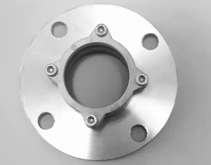 Bridas de acero al carbono Galvanizado: resistentes a la corrosión para uso en exteriores y a largo plazo - Product Image 2