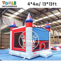 Structure gonflable commerciale personnalisée pour enfants de 13 pieds avec bannières à thèmes variés à vendre