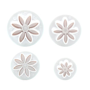 4 pièces/ensemble <span class=keywords><strong>Emporte</strong></span>-pièces <span class=keywords><strong>marguerite</strong></span> pour biscuits et fondant DIY - Product Image 3