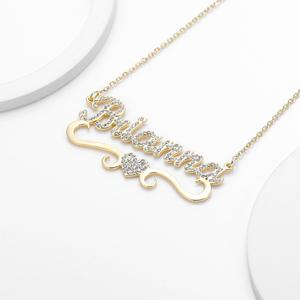 Collana con nome personalizzato da donna in acciaio inossidabile placcato oro collana pendente con zircone intarsiato con nome scintillante - Product Image 4