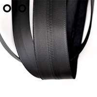 O & O-All Size Zipper Factory Nylon Tape Fermeture à glissière réversible avec curseur en caoutchouc noir Rouleau de fermetures à glissière en nylon imperméable