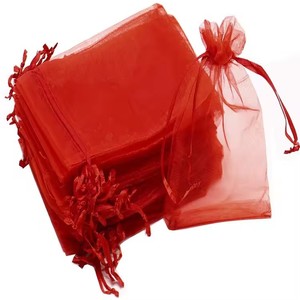 Vente en gros de pochettes triangulaires en organza avec cordon de serrage 7x9cm vert <span class=keywords><strong>militaire</strong></span> pour emballage de bijoux et cadeaux - Product Image 6