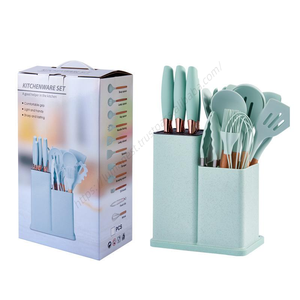 Lot de 19 ustensiles de cuisine en silicone avec manche en bois – Ensemble d'ustensiles de cuisson avec support, spatule, fouet, cuillère, brosse et spatule à bords. - Product Image 3