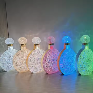 Nueva lámpara de escritorio Instagram regalo de niña carga táctil mesita de noche XO botella de vino atmósfera de cristal luz nocturna - Product Image 1