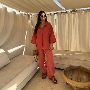 Traje de mujer de <span class=keywords><strong>lino</strong></span> y algodón de dos piezas Europeo Americano 2024, conjunto de camisa informal elegante con botones a la moda para verano y otoño - Product Image 2