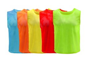Maillots d'entraînement de football KWO professionnels personnalisables avec logo, pour adultes et enfants, bleus et rouges, réversibles, double face, gilets d'entraînement, tenues de sport, dossards de football - Product Image 2