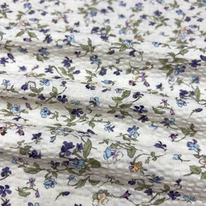 Tissu Seersucker 100% Coton Imprimé Floral Fin 80GSM 80S Violet Bleu Léger Respirant En Stock Vente en Gros pour Robe - Product Image 4