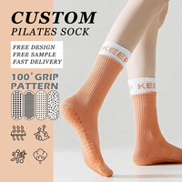 Chaussettes de yoga en coton avec logo pour femmes, fabricant de chaussettes de yoga et de pilates personnalisées, chaussettes antidérapantes respirantes en tricot pour le fitness et le yoga