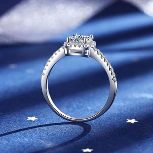 S925スターリングシルバー4プロングスクエアシュガーシェイプ放射カットモアッサナイトオープンロウ結婚指輪ウィメンズ - Product Image 3