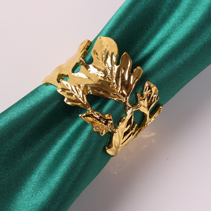 แหวนรัดผ้าเช็ดปากแบบใบไม้ สไตล์อเมริกัน ชุบทอง ทำจากโลหะผสมสังกะสี เป็นมิตรกับสิ่งแวดล้อม ทนทาน ขนาดกว้าง 4 ซม. สำหรับงานแต่งงาน ขายส่งตามสั่ง - Product Image 3