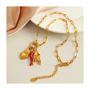 Trombone en acier inoxydable Cornicello italien Mano <span class=keywords><strong>Cornuto</strong></span> Main Symbole Corne Coeur Protection Collier à breloques - Product Image 1
