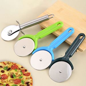 Multifunctional Roller Stainless Steel <b>Plastic</b> Handle Pizza Cutter Round Pastry Cutting Knife Kitchen Tools - Product Image 2