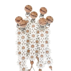 Clip de Silicona Personalizado para Chupetes con Diseño de Flor Tallada, Soporte para Chrysanthemum Pequeño, para Bebés de 0 a 24 Meses - Product Image 5