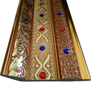 16cm de ancho Color madera dorada Cuentas azules decoradas Ps Perfiles de moldura de cornisa de corona de plástico <span class=keywords><strong>extruido</strong></span> - Product Image 2
