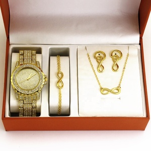 Reloj de Mujer Dorado con Incrustaciones de Diamantes de Imitación, 40 mm, Esfera Grande, con Juego de Joyería Infinito a Juego (Collar y Pulsera) para Moda Africana - Product Image 1