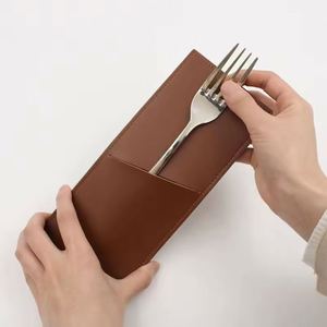 Étui à couverts en cuir PU tendance, pochette porte-couteaux et fourchettes, organiseur de rangement pour la maison, les fêtes et la décoration de table - Product Image 3