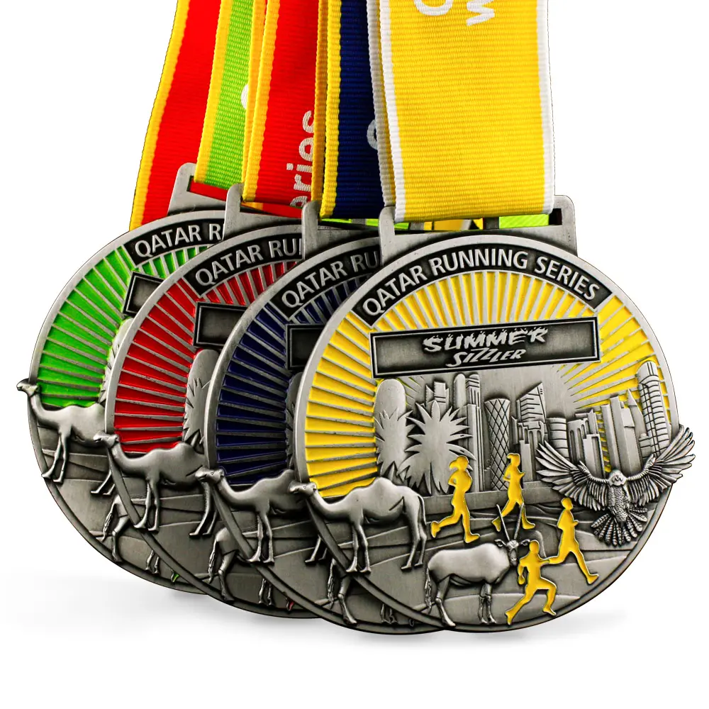 Fabrikant Groothandel Goedkope Aangepaste Ontwerp Uw Eigen Logo Leeg 3D Gold Metal Award Marathon Running Sport Medaille