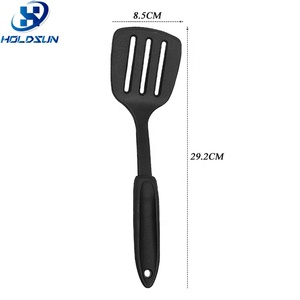 ห้องครัวที่มีความยืดหยุ่นทําอาหารไข่ทอดแพนเค้กพลั่วไม่ติดไนลอน Slotted ไม้พาย <span class=keywords><strong>Turner</strong></span> - Product Image 2