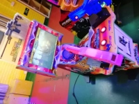 Machine de jeu vidéo d'intérieur personnalisable de Guangzhou paradis pour enfants jeux à pièces de tir au pistolet perdus passionnants