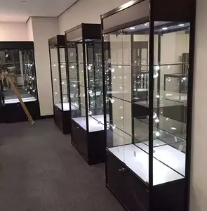 Vitrina de exhibición de vidrio con marco de aluminio, vitrina Vertical de tienda al por menor con luces LED, visión completa personalizada