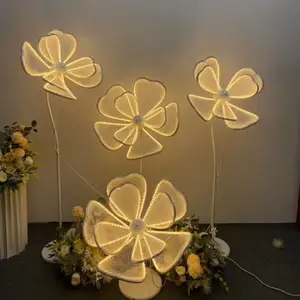 مستخلص براعم الزهور الزفاف الممشى تقف عمود الطريق دليل LED أضواء لحفل زفاف الحدث الديكور
