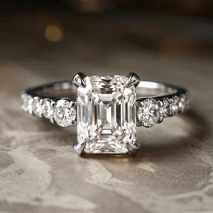 Anello Geometrico Quadrato dal Design Classico per Donne - Product Image 5