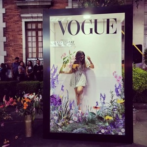 Cabine photo à changement de couleur contrôlable à distance pour les anniversaires, les événements professionnels, les rassemblements sociaux - Product Image 6