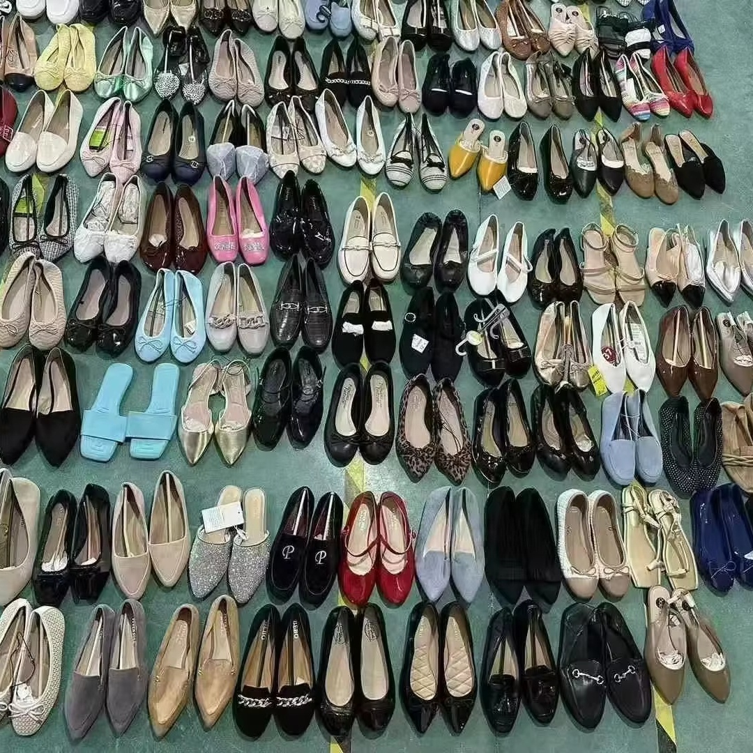 Ladies Simple Slippers Comfort and Style for Every Step