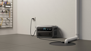 Estación de Energía Portátil Anker SOLIX C2000 Gen 2 UPS, 2048 Wh, 2400 W, 10 ms de Respaldo de Energía para el Hogar, la Oficina y Emergencias - Product Image 5