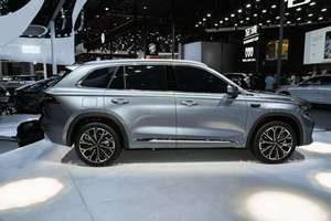 Le dernier modèle de SUV Geely Monjaro <span class=keywords><strong>L</strong></span> 2026 2.0TD Haute Puissance AWD Édition Orientale Lunar Gaze Fabriqué en Chine - Product Image 5