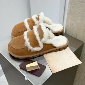 Chaussures tendance classiques pour femmes 2025, pantoufles à semelle épaisse antidérapantes avec matériau en laine, chaleur, bottes de neige pour hommes, pantoufles - Product Image 3