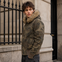 Blouson Bomber Camouflage Y2K Personnalisé avec Col en Fourrure, Veste Zippée Camouflage, Blouson à Capuche Camouflage pour Hommes – Vente en Gros