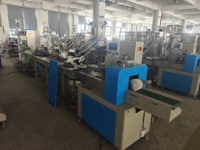 Machine d'emballage automatique de couverts (fourchettes, baguettes, cuillères) et de vaisselle jetable – Machine d'emballage flow pack