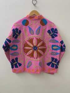 เสื้อแจ็คเก็ตโบโฮฤดูหนาวแบบแฮนด์เมดสั่งทำสีได้ ผ้ากำมะหยี่ปักลายสัตว์ แต่งกระดุมผ้าฝ้าย  ไซส์เดียว  เสื้อคลุมสไตล์ชาติพันธุ์ - Product Image 4
